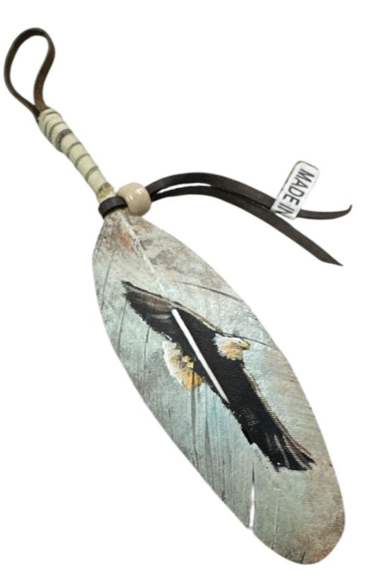 Vivid Hand-Painted Feather Art – Nature and Native Tradition Combined