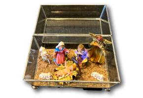 Handcrafted Nativity Scene – Exquisite Glass Ornament, Local Pick-Up Only