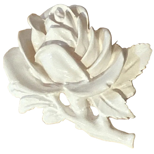 White rose Catholic brooch with intricate detailing, Christian jewelry accessory, ideal for religious gifts and spiritual adornment.