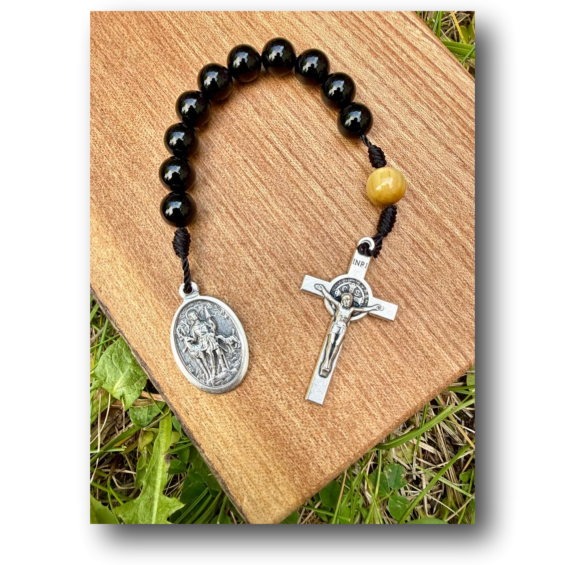 Saint Hubert Black Agate and Tiger’s Eye pocket rosary by Liza Murphy, Catholic Christian rosary with one decade and decorative beads.