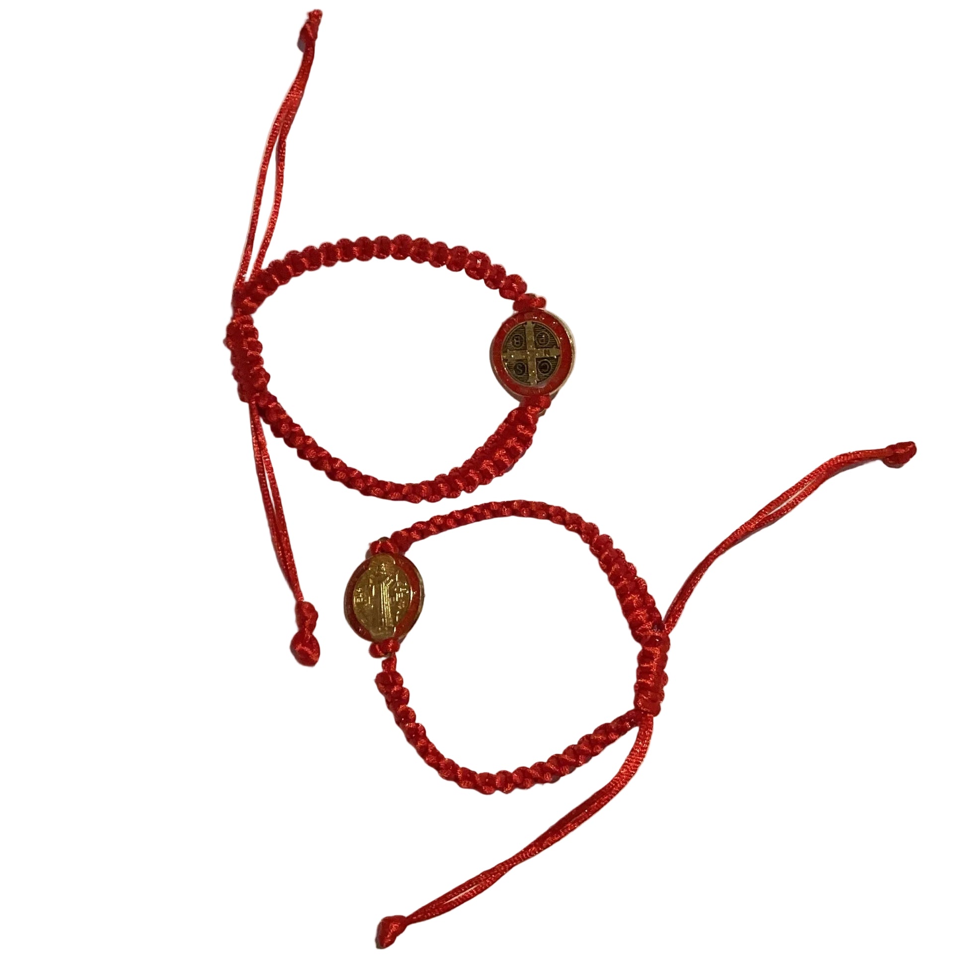 Adjustable red thread Saint Benedict bracelet with engraved medal, featuring a religious charm and secure sliding knot closure.