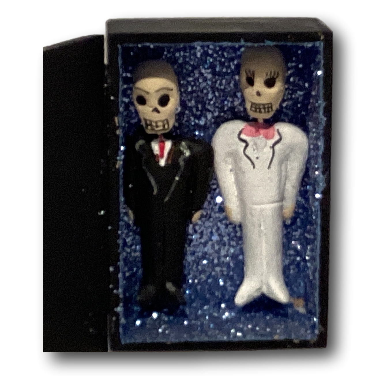 Colorful "Amor Eterno" Día de los Muertos box decor with intricate floral and skull designs, ideal for Day of the Dead celebrations.