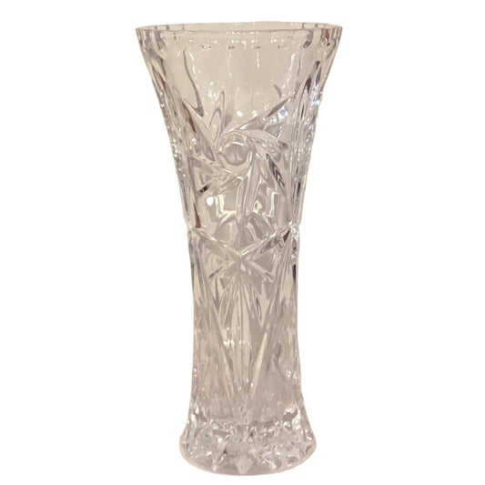 Crystal vase with a 6-inch cut design, featuring intricate patterns, perfect for home decor and floral arrangements.