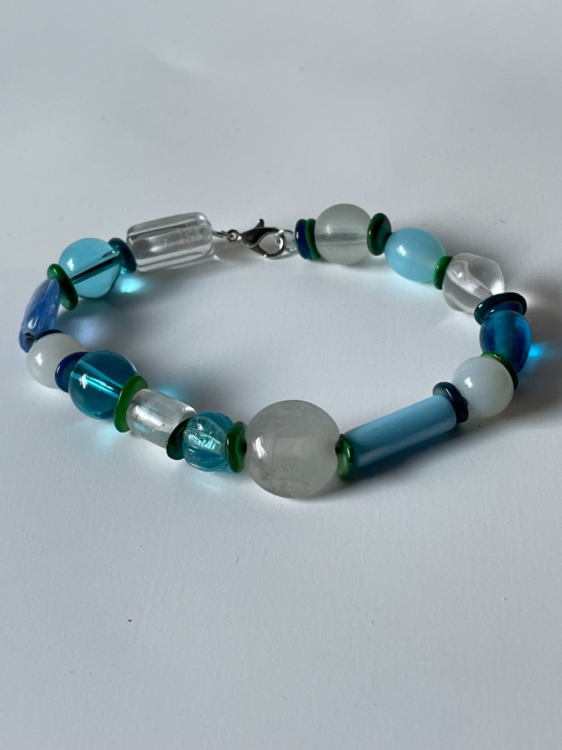 8-Inch Bracelet with Turquoise, White, and Blue Glass Beads with Shell Spacers