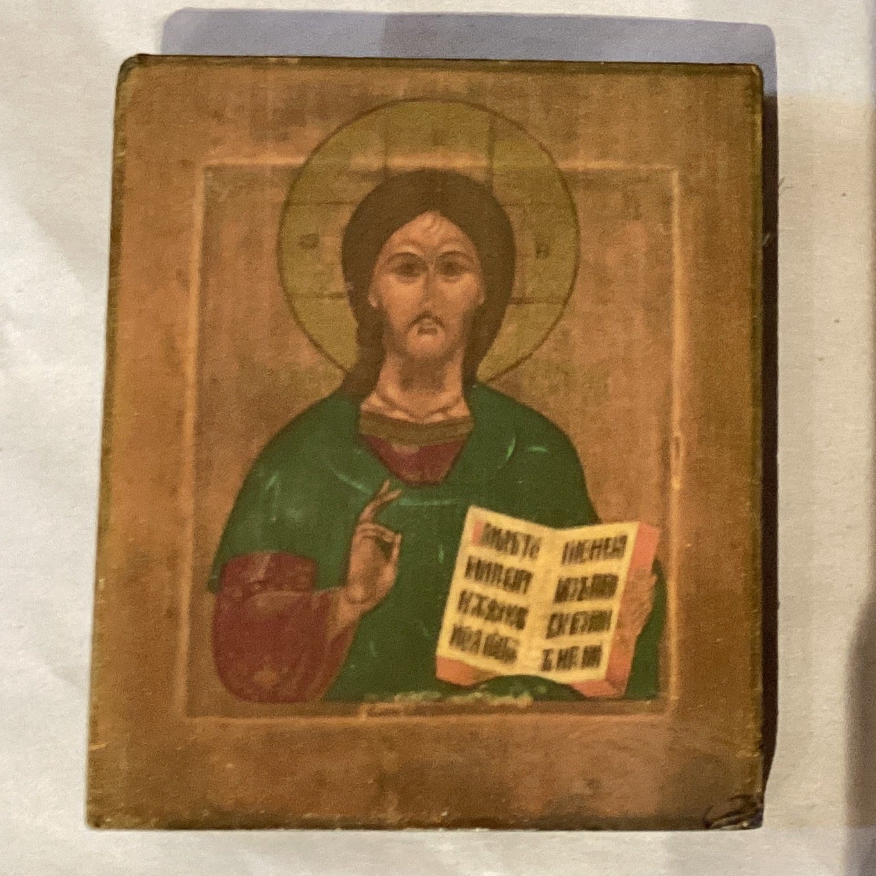 Catholic Jesus wall decor plaque, 3-inch devotional Christian gift with religious imagery and detailed craftsmanship.