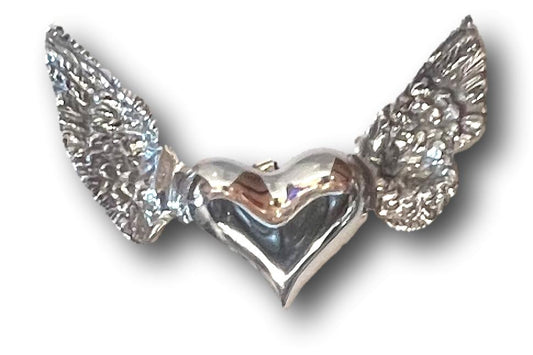 Heart with Wings Pewter Figurine – Uplifting Sentimental Decor 6x8.5