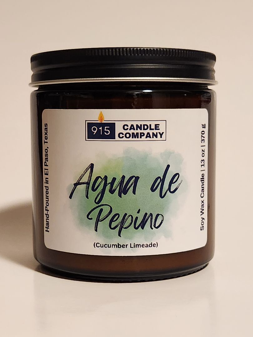 Karin Melson Agua de Pepino scented candle with refreshing cucumber scent, hand-poured soy wax, 3.5 oz, in a glass container