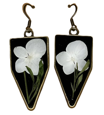 Pressed Flowers Black Resin Dangle Earrings – Handmade Floral Statement Jewelry