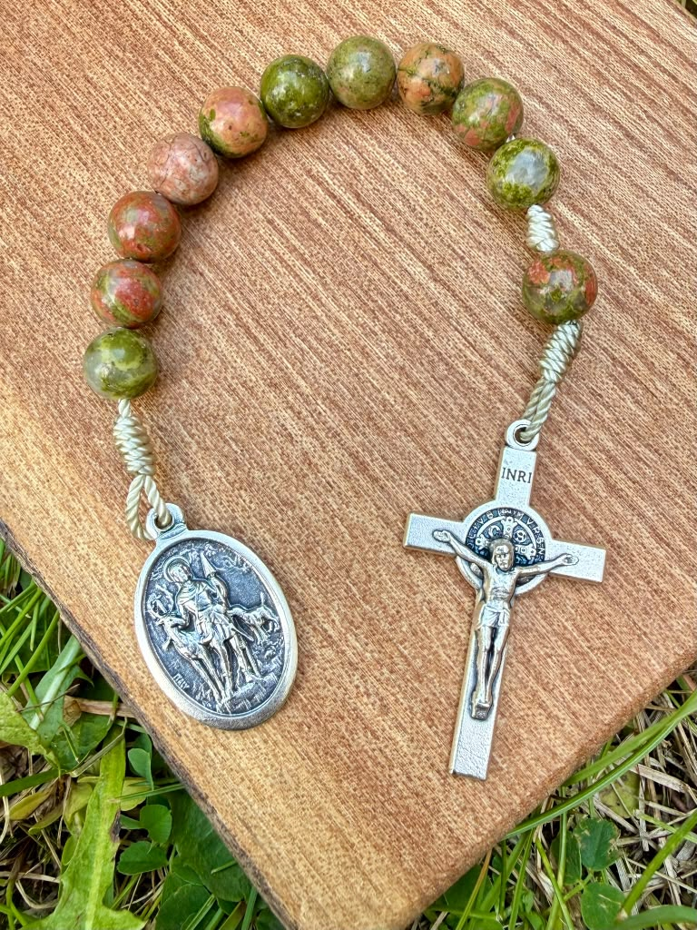 Saint Hubert Unakite Catholic pocket rosary with one decade, featuring green and pink Unakite beads, compact Christian prayer accessory.