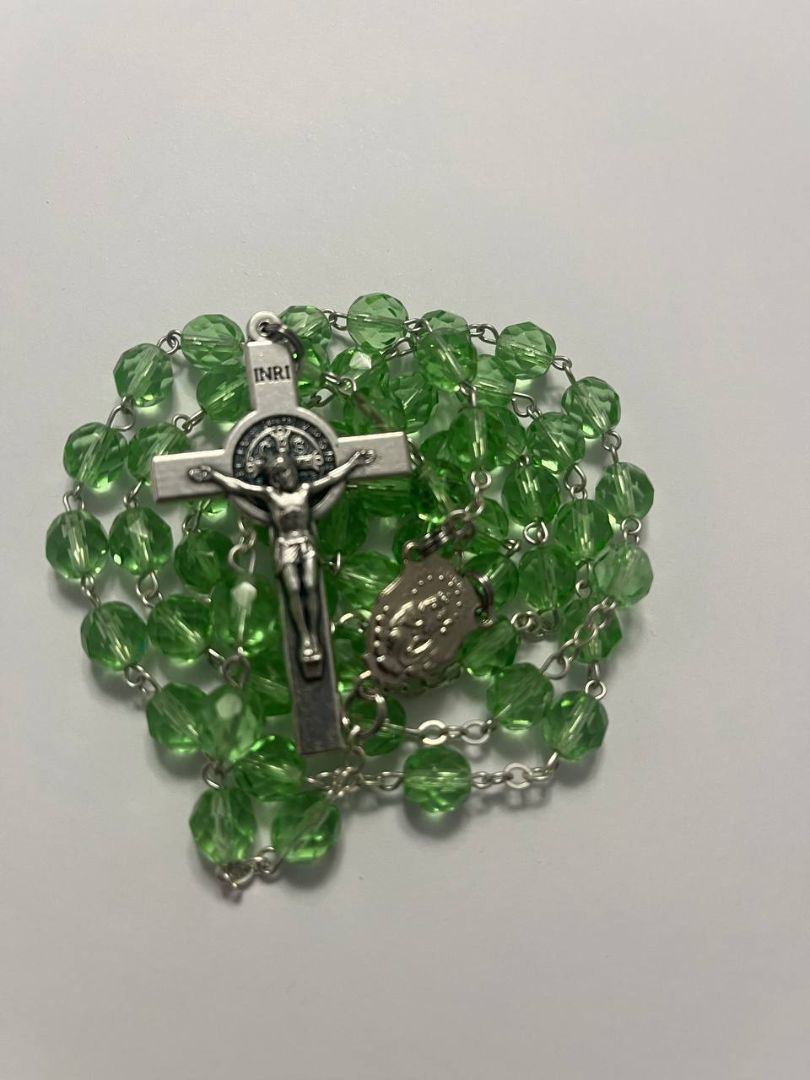 Emerald Green Sacred Heart Rosary with Saint Benedict Silver Crucifix - A Vivid Connection to Faith and Prayer