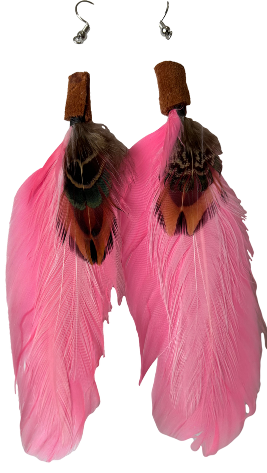 Pink feather earrings by Consuelo Barraza, elegant jewelry accessories with soft feather details for stylish wear.