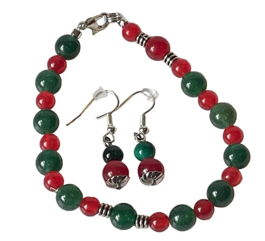 Red and green jade bracelet and earrings set by Sylvia Leroux, 7-inch jewelry and accessories set.