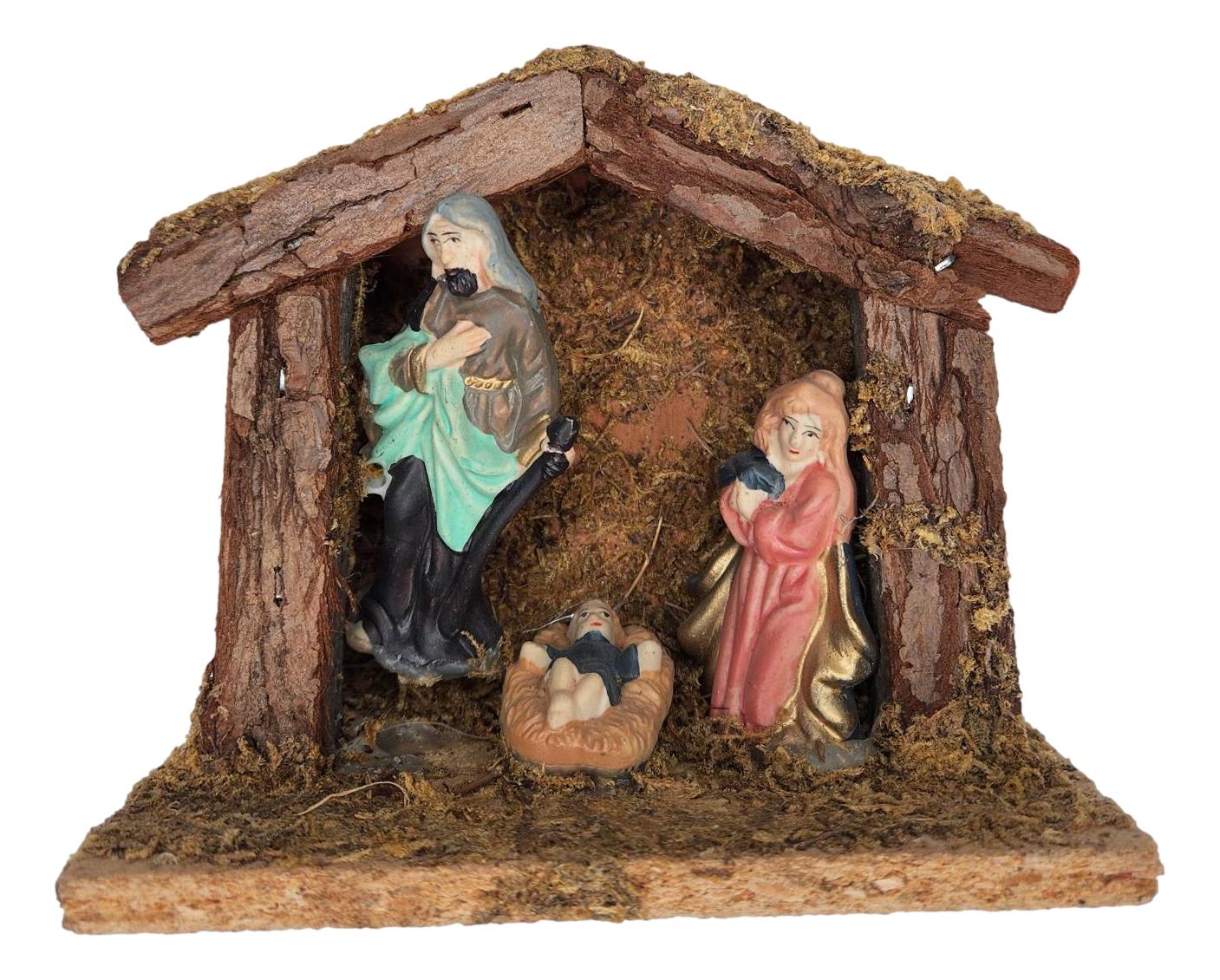 Nativity Resin With Wood Manager